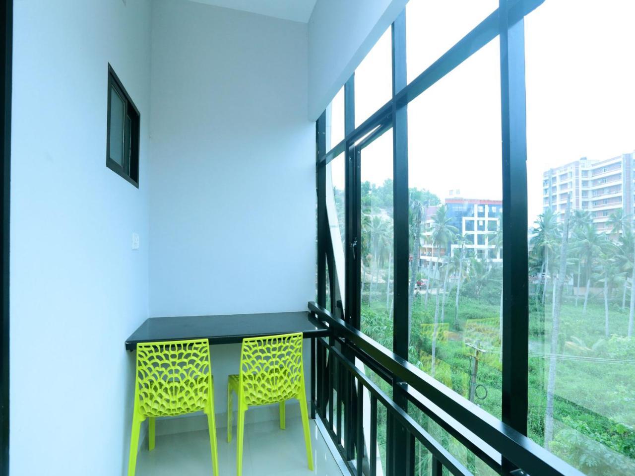 Oyo 9557 Near Kims Hospital Hotel Thiruvananthapuram Exterior foto