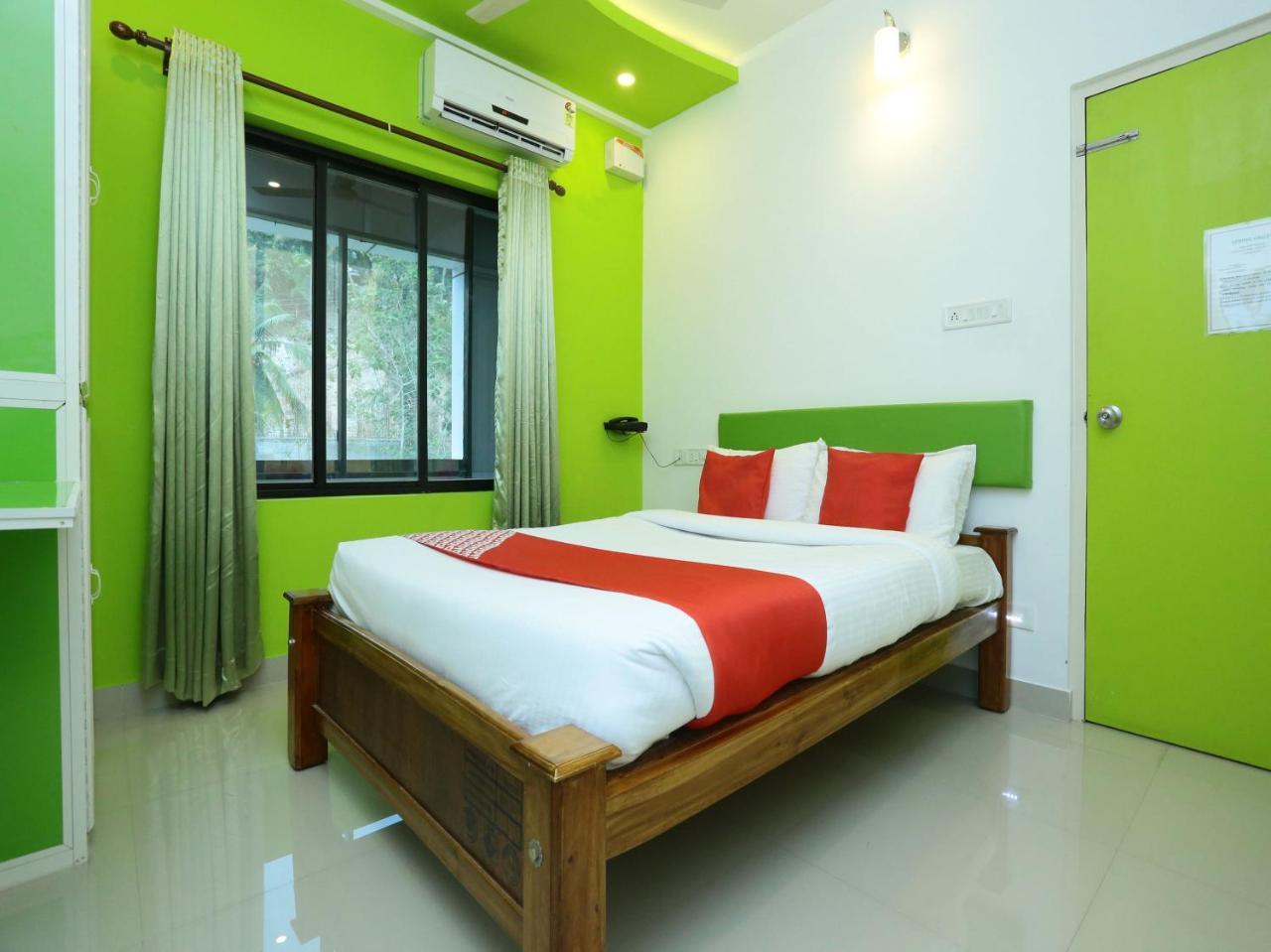Oyo 9557 Near Kims Hospital Hotel Thiruvananthapuram Exterior foto