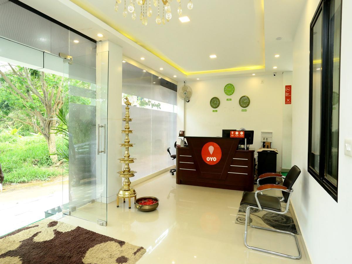 Oyo 9557 Near Kims Hospital Hotel Thiruvananthapuram Exterior foto